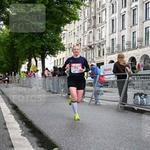 14.06.2026 - REWE Women's Run J. Mangold http://msf.ph/oto/9769716 14.06.2026 09:53:33 Ziel 10478, 10871, 10896, 11014 meine-sportfotos.de
