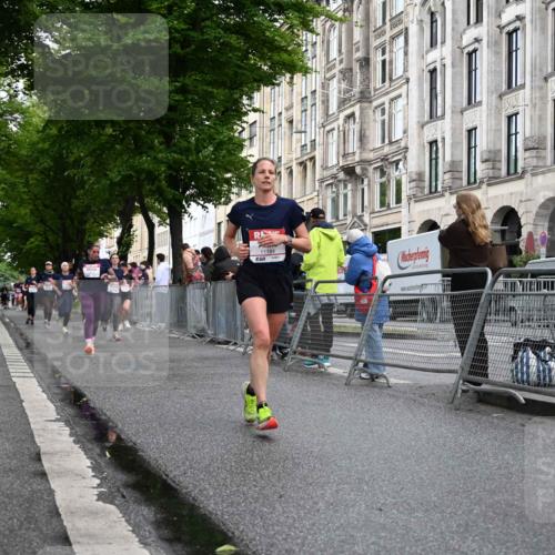 14.06.2026 - REWE Women's Run J. Mangold http://msf.ph/oto/9769742 14.06.2026 09:53:45 Ziel 10236, 10783, 10847, 11184, 11315, 11389, 11429 meine-sportfotos.de