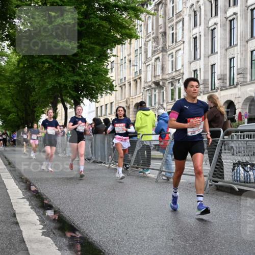 14.06.2026 - REWE Women's Run J. Mangold http://msf.ph/oto/9769837 14.06.2026 09:53:55 Ziel 10012, 10334, 10356, 10363, 10434, 10778, 10783, 11049, 11050, 11387, 11395, 11429, 11433, 11502 meine-sportfotos.de