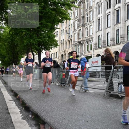 14.06.2026 - REWE Women's Run J. Mangold http://msf.ph/oto/9769843 14.06.2026 09:53:56 Ziel 10012, 10334, 10356, 10363, 10434, 10778, 11049, 11050, 11387, 11395, 11433, 11502 meine-sportfotos.de