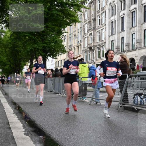 14.06.2026 - REWE Women's Run J. Mangold http://msf.ph/oto/9769850 14.06.2026 09:53:56 Ziel 10012, 10334, 10356, 10363, 10434, 10778, 11049, 11050, 11387, 11395, 11433, 11502 meine-sportfotos.de