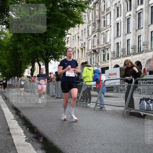 14.06.2026 - REWE Women's Run J. Mangold http://msf.ph/oto/9769861 14.06.2026 09:53:58 Ziel 10012, 10356, 10363, 10434, 10778, 10899, 11395, 11502 meine-sportfotos.de