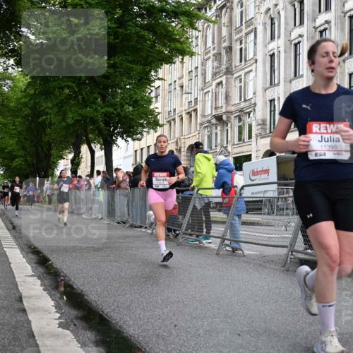 14.06.2026 - REWE Women's Run J. Mangold http://msf.ph/oto/9769870 14.06.2026 09:53:59 Ziel 10012, 10356, 10363, 10434, 10899, 11395, 11502 meine-sportfotos.de