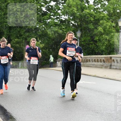 14.06.2026 - REWE Women's Run Dr. Thomas Lammeyer http://msf.ph/oto/9769880 14.06.2026 09:47:03 Laufen 11068, 11473, 11122, 7 meine-sportfotos.de