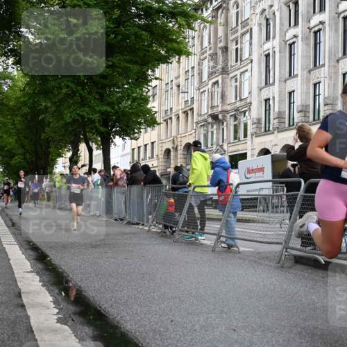 14.06.2026 - REWE Women's Run J. Mangold http://msf.ph/oto/9769882 14.06.2026 09:54:00 Ziel 10012, 10235, 10434, 10899, 11395, 11502 meine-sportfotos.de