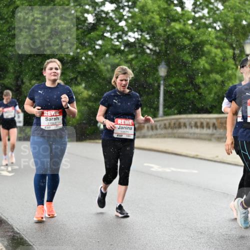 14.06.2026 - REWE Women's Run Dr. Thomas Lammeyer http://msf.ph/oto/9769899 14.06.2026 09:47:04 Laufen 11068, 10671, 7, 11473 meine-sportfotos.de