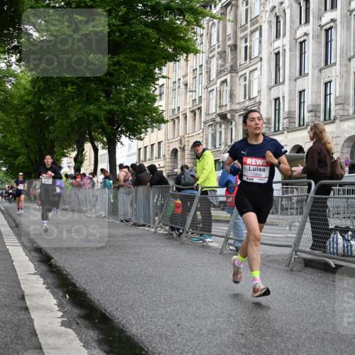 14.06.2026 - REWE Women's Run J. Mangold http://msf.ph/oto/9769901 14.06.2026 09:54:03 Ziel 10012, 10235, 10899 meine-sportfotos.de