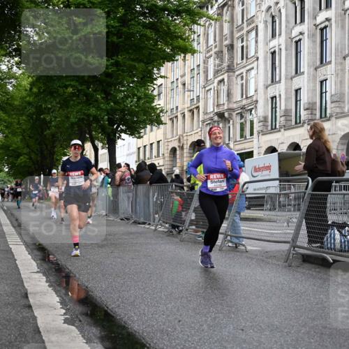 14.06.2026 - REWE Women's Run J. Mangold http://msf.ph/oto/9769922 14.06.2026 09:54:09 Ziel 10063, 10235, 10299, 10440, 10704, 10806 meine-sportfotos.de