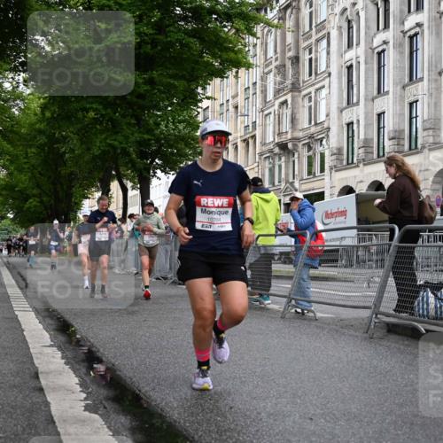 14.06.2026 - REWE Women's Run J. Mangold http://msf.ph/oto/9769932 14.06.2026 09:54:11 Ziel 10063, 10299, 10440, 10704, 10806 meine-sportfotos.de
