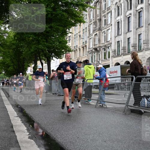 14.06.2026 - REWE Women's Run J. Mangold http://msf.ph/oto/9769939 14.06.2026 09:54:12 Ziel 10063, 10299, 10440, 10704, 10806 meine-sportfotos.de
