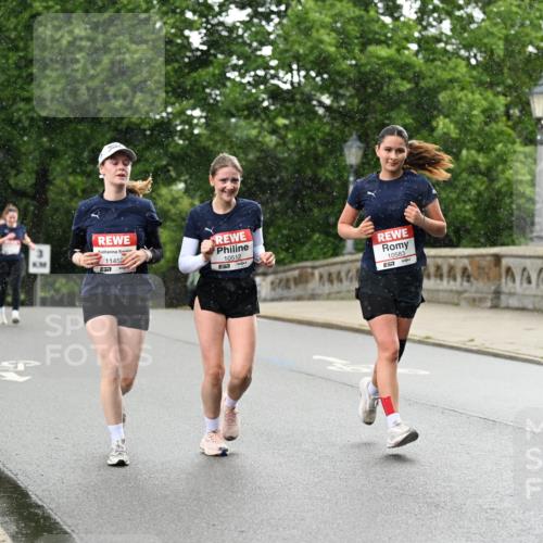 14.06.2026 - REWE Women's Run Dr. Thomas Lammeyer http://msf.ph/oto/9769944 14.06.2026 09:47:07 Laufen 1145, 10512, 7, 10583, 657 meine-sportfotos.de