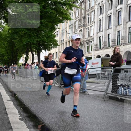 14.06.2026 - REWE Women's Run J. Mangold http://msf.ph/oto/9769962 14.06.2026 09:54:19 Ziel 10099, 10392, 10986, 11368 meine-sportfotos.de