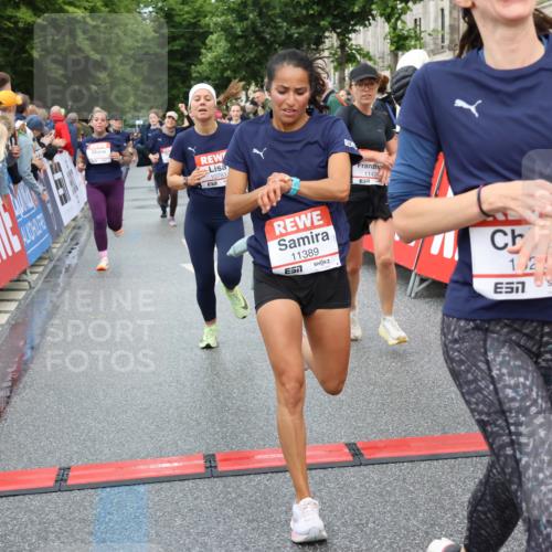 14.06.2026 - REWE Women's Run Strokosch-Dieckow http://msf.ph/oto/9769970 14.06.2026 09:54:10 Ziel 10236, 10334, 10778, 10783, 10847, 11049, 11050, 11184, 11315, 11387, 11389, 11429, 11433 meine-sportfotos.de