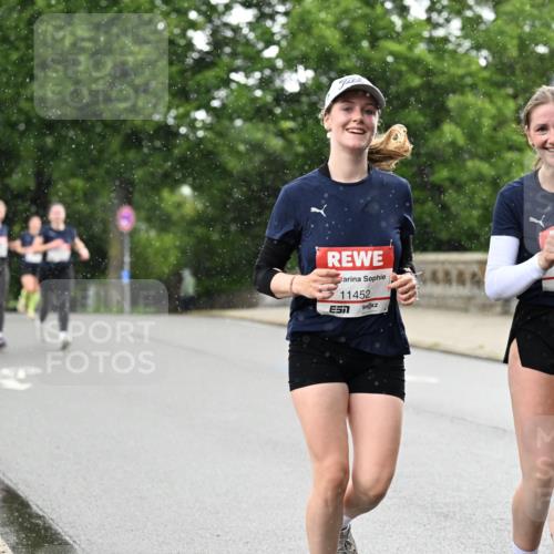 14.06.2026 - REWE Women's Run Dr. Thomas Lammeyer http://msf.ph/oto/9769971 14.06.2026 09:47:08 Laufen 11452, 4446, 10512 meine-sportfotos.de