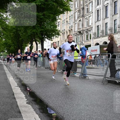14.06.2026 - REWE Women's Run J. Mangold http://msf.ph/oto/9769978 14.06.2026 09:54:26 Ziel 10066, 10290, 10986, 11179, 11368, 11407, 11499 meine-sportfotos.de