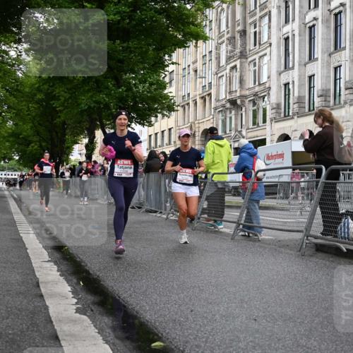 14.06.2026 - REWE Women's Run J. Mangold http://msf.ph/oto/9770016 14.06.2026 09:54:33 Ziel 10066, 10290, 11167, 11179, 11273, 11407, 11438 meine-sportfotos.de
