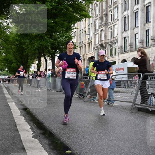 14.06.2026 - REWE Women's Run J. Mangold http://msf.ph/oto/9770024 14.06.2026 09:54:34 Ziel 10290, 11167, 11179, 11273, 11407, 11438 meine-sportfotos.de