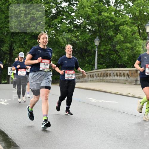 14.06.2026 - REWE Women's Run Dr. Thomas Lammeyer http://msf.ph/oto/9770079 14.06.2026 09:47:15 Laufen 10968, 10524, 57, 10822 meine-sportfotos.de