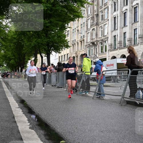 14.06.2026 - REWE Women's Run J. Mangold http://msf.ph/oto/9770091 14.06.2026 09:54:51 Ziel 10154, 10343, 10352, 10526, 10997, 11056, 11238, 11335 meine-sportfotos.de