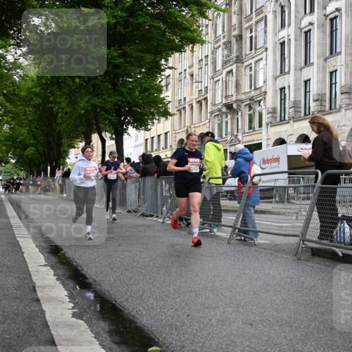 14.06.2026 - REWE Women's Run J. Mangold http://msf.ph/oto/9770093 14.06.2026 09:54:51 Ziel 10154, 10343, 10352, 10526, 10997, 11056, 11238, 11335 meine-sportfotos.de