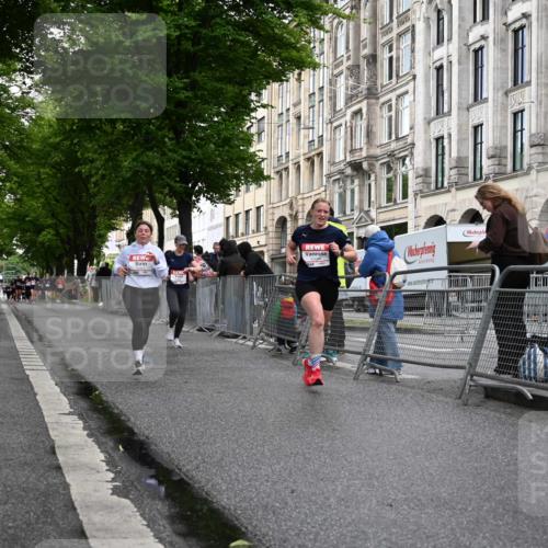 14.06.2026 - REWE Women's Run J. Mangold http://msf.ph/oto/9770096 14.06.2026 09:54:52 Ziel 10154, 10343, 10352, 10526, 10997, 11056, 11238, 11335 meine-sportfotos.de