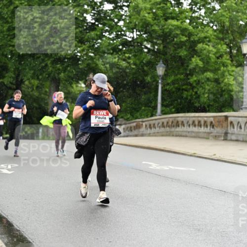 14.06.2026 - REWE Women's Run Dr. Thomas Lammeyer http://msf.ph/oto/9770111 14.06.2026 09:47:17 Laufen 10900, 10524 meine-sportfotos.de