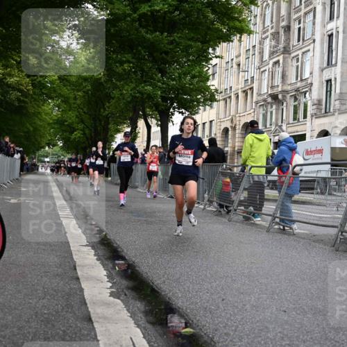 14.06.2026 - REWE Women's Run J. Mangold http://msf.ph/oto/9770121 14.06.2026 09:55:05 Ziel 10150, 10598, 11300, 11443 meine-sportfotos.de
