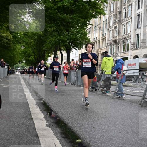 14.06.2026 - REWE Women's Run J. Mangold http://msf.ph/oto/9770125 14.06.2026 09:55:05 Ziel 10150, 10598, 11300, 11443 meine-sportfotos.de