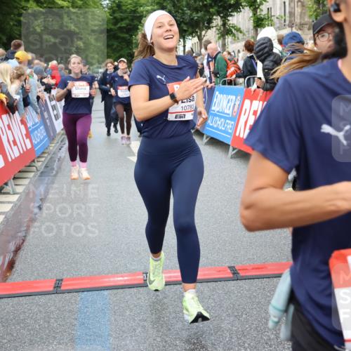 14.06.2026 - REWE Women's Run Strokosch-Dieckow http://msf.ph/oto/9770127 14.06.2026 09:54:11 Ziel 10236, 10334, 10778, 10783, 10847, 11049, 11050, 11184, 11315, 11387, 11389, 11429, 11433 meine-sportfotos.de