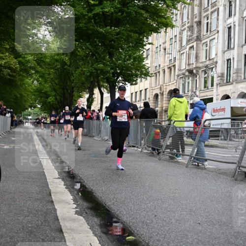 14.06.2026 - REWE Women's Run J. Mangold http://msf.ph/oto/9770128 14.06.2026 09:55:07 Ziel 10150, 10231, 10598, 11300, 11443 meine-sportfotos.de