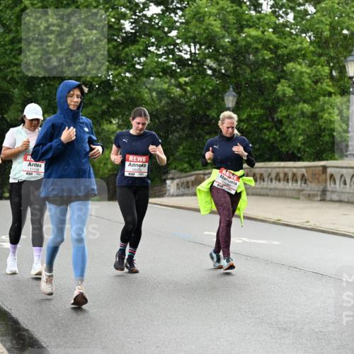 14.06.2026 - REWE Women's Run Dr. Thomas Lammeyer http://msf.ph/oto/9770162 14.06.2026 09:47:20 Laufen 11118, 10375, 57, 10980, 10409, 7 meine-sportfotos.de