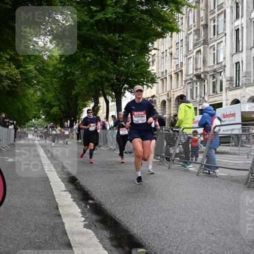 14.06.2026 - REWE Women's Run J. Mangold http://msf.ph/oto/9770163 14.06.2026 09:55:12 Ziel 10150, 10231, 10372, 10496, 10598, 10810, 11089, 11300 meine-sportfotos.de