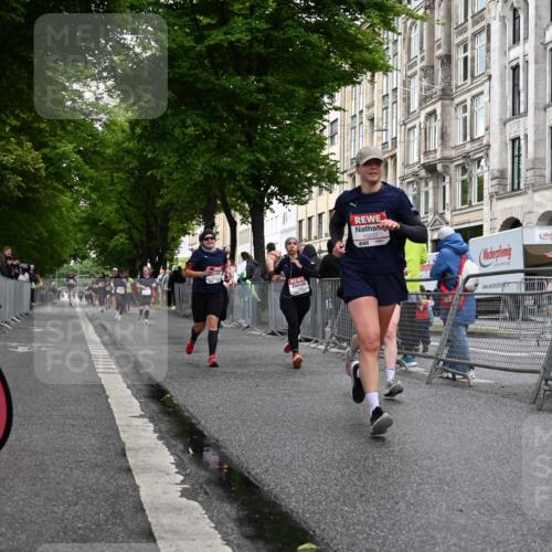 14.06.2026 - REWE Women's Run J. Mangold http://msf.ph/oto/9770172 14.06.2026 09:55:13 Ziel 10150, 10231, 10372, 10496, 10810, 11089, 11300, 11454 meine-sportfotos.de
