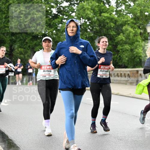 14.06.2026 - REWE Women's Run Dr. Thomas Lammeyer http://msf.ph/oto/9770177 14.06.2026 09:47:21 Laufen 11118, 7, 10375, 10980, 7 meine-sportfotos.de