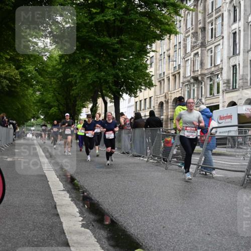 14.06.2026 - REWE Women's Run J. Mangold http://msf.ph/oto/9770192 14.06.2026 09:55:18 Ziel 10104, 10129, 10358, 10364, 10372, 10496, 10662, 10699, 10810, 11089, 11454 meine-sportfotos.de