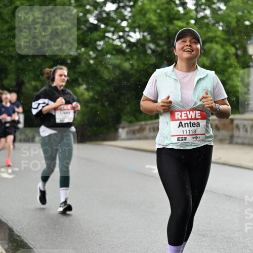 14.06.2026 - REWE Women's Run Dr. Thomas Lammeyer http://msf.ph/oto/9770195 14.06.2026 09:47:22 Laufen 11118, 7 meine-sportfotos.de