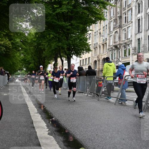 14.06.2026 - REWE Women's Run J. Mangold http://msf.ph/oto/9770198 14.06.2026 09:55:18 Ziel 10104, 10129, 10358, 10364, 10372, 10496, 10662, 10699, 10810, 11089, 11454 meine-sportfotos.de
