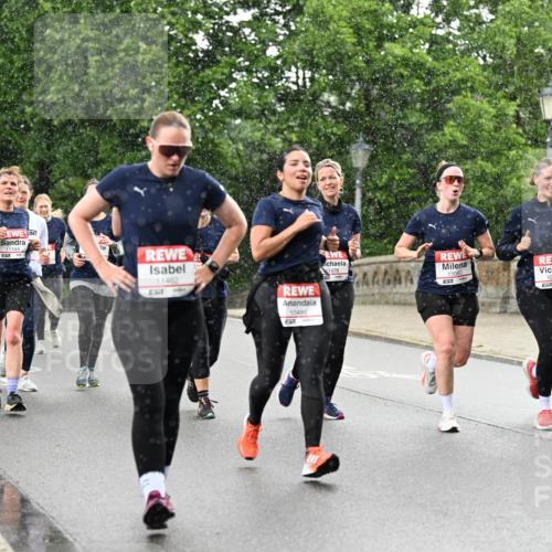 14.06.2026 - REWE Women's Run Dr. Thomas Lammeyer http://msf.ph/oto/9770226 14.06.2026 09:47:28 Laufen 11462, 837, 10486, 1478, 11080, 51, 10368 meine-sportfotos.de
