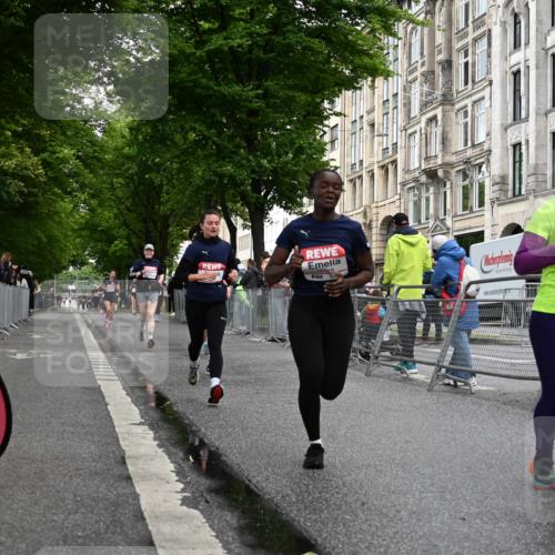 14.06.2026 - REWE Women's Run J. Mangold http://msf.ph/oto/9770229 14.06.2026 09:55:24 Ziel 10104, 10119, 10129, 10358, 10364, 10600, 10662, 10687, 10699, 10927 meine-sportfotos.de