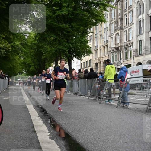 14.06.2026 - REWE Women's Run J. Mangold http://msf.ph/oto/9770268 14.06.2026 09:55:31 Ziel 10285, 10546, 10600, 10623, 10796, 10874, 10927 meine-sportfotos.de