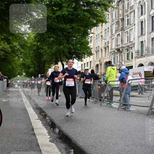 14.06.2026 - REWE Women's Run J. Mangold http://msf.ph/oto/9770279 14.06.2026 09:55:33 Ziel 10285, 10546, 10623, 10745, 10796, 10874, 10882, 11409 meine-sportfotos.de