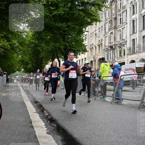 14.06.2026 - REWE Women's Run J. Mangold http://msf.ph/oto/9770281 14.06.2026 09:55:34 Ziel 10285, 10546, 10623, 10745, 10796, 10874, 10882, 11409 meine-sportfotos.de