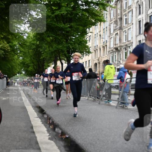 14.06.2026 - REWE Women's Run J. Mangold http://msf.ph/oto/9770294 14.06.2026 09:55:35 Ziel 10285, 10546, 10623, 10745, 10796, 10874, 10882, 11409 meine-sportfotos.de