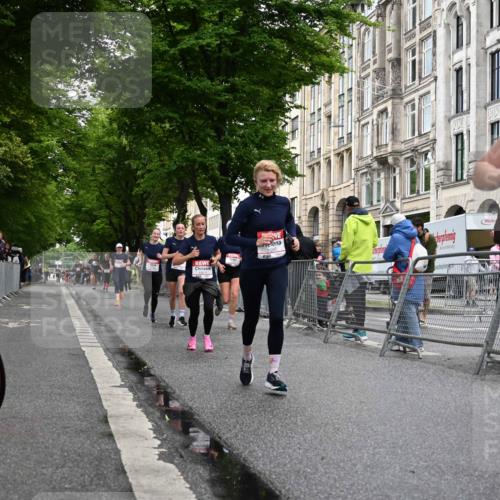 14.06.2026 - REWE Women's Run J. Mangold http://msf.ph/oto/9770296 14.06.2026 09:55:35 Ziel 10285, 10546, 10623, 10745, 10796, 10874, 10882, 11409 meine-sportfotos.de