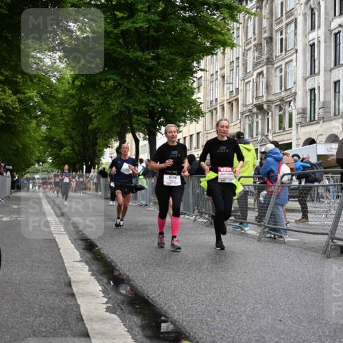 14.06.2026 - REWE Women's Run J. Mangold http://msf.ph/oto/9770320 14.06.2026 09:55:46 Ziel 10089, 10116, 10387, 10561, 11313 meine-sportfotos.de