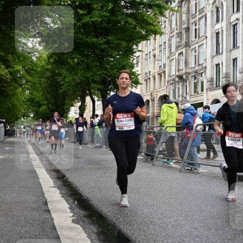 14.06.2026 - REWE Women's Run J. Mangold http://msf.ph/oto/9770350 14.06.2026 09:55:53 Ziel 10211, 10451, 10561, 10816, 10923, 11313 meine-sportfotos.de