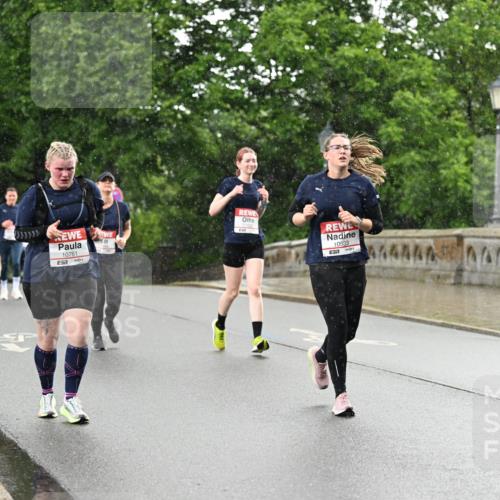 14.06.2026 - REWE Women's Run Dr. Thomas Lammeyer http://msf.ph/oto/9770358 14.06.2026 09:47:45 Laufen 10761, 7, 10533, 7, 4444 meine-sportfotos.de