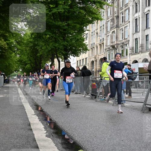 14.06.2026 - REWE Women's Run J. Mangold http://msf.ph/oto/9770369 14.06.2026 09:55:58 Ziel 10211, 10451, 10563, 10737, 10757, 10816, 10838, 10923, 11491, 11526 meine-sportfotos.de