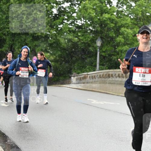14.06.2026 - REWE Women's Run Dr. Thomas Lammeyer http://msf.ph/oto/9770394 14.06.2026 09:47:49 Laufen 10213, 10494, 7 meine-sportfotos.de