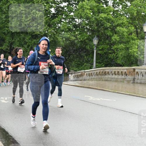 14.06.2026 - REWE Women's Run Dr. Thomas Lammeyer http://msf.ph/oto/9770403 14.06.2026 09:47:50 Laufen 10213, 57 meine-sportfotos.de